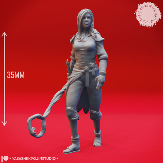 Druid - Lvl 1 - Female - 3D Printed Mini for Tabletop Gaming, Dungeons and Dragons, Pathfinder, Kings of War and other RPG's